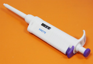 Дозатор одноканальный, механический, варьируемого объема, 10 - 100 мкл, полностью автоклавируемый, серия A Дозатор одноканальный, механический, варьируемого объема, 10 - 100 мкл, полностью автоклавируемый, серия A